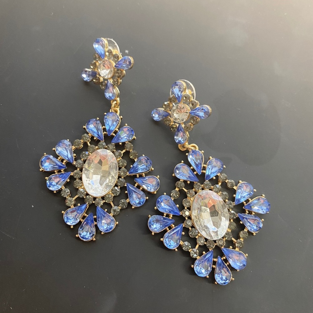 Boutique earrings